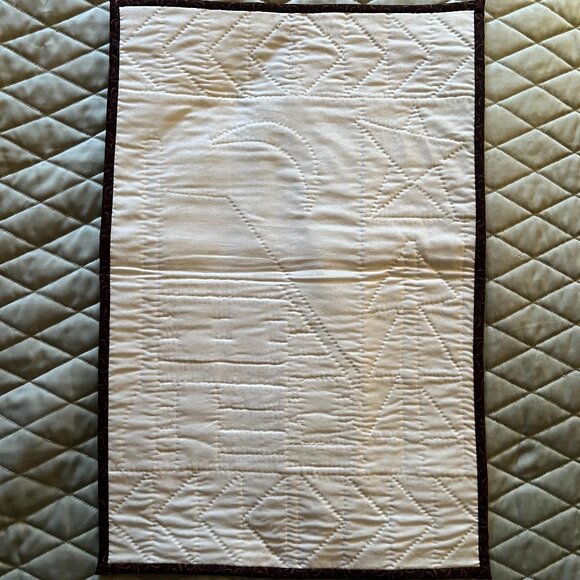 Hand Stitched Cabin-in-the-Woods Folk Art Patchwork Quilt Wall Hanging Handmade - Picture 3 of 13